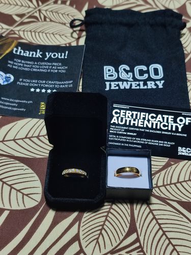 Customer photo review of Palacio Real Wedding Rings