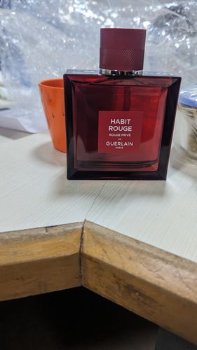 Customer photo review of Guerlain Habit Rouge Rouge Privé Eau De Parfum For Men 2023 Launch