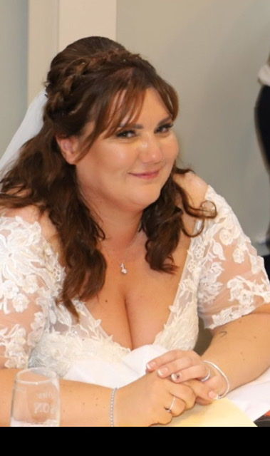 Customer photo review of "TO MY DAUGHTER, LOVE MUM" WHITE GOLD NECKLACE