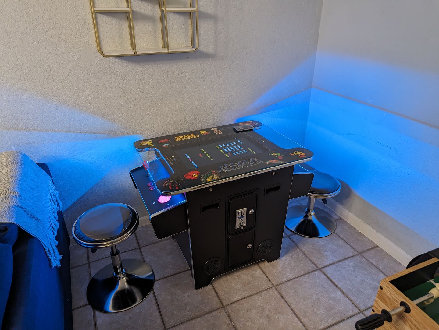 Customer photo review of Cocktail Arcade Machine 412 w/ Track Ball - Blk retro