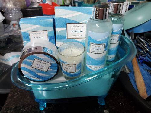 Customer photo review of Refreshing Ocean Spa Bathtub Set
