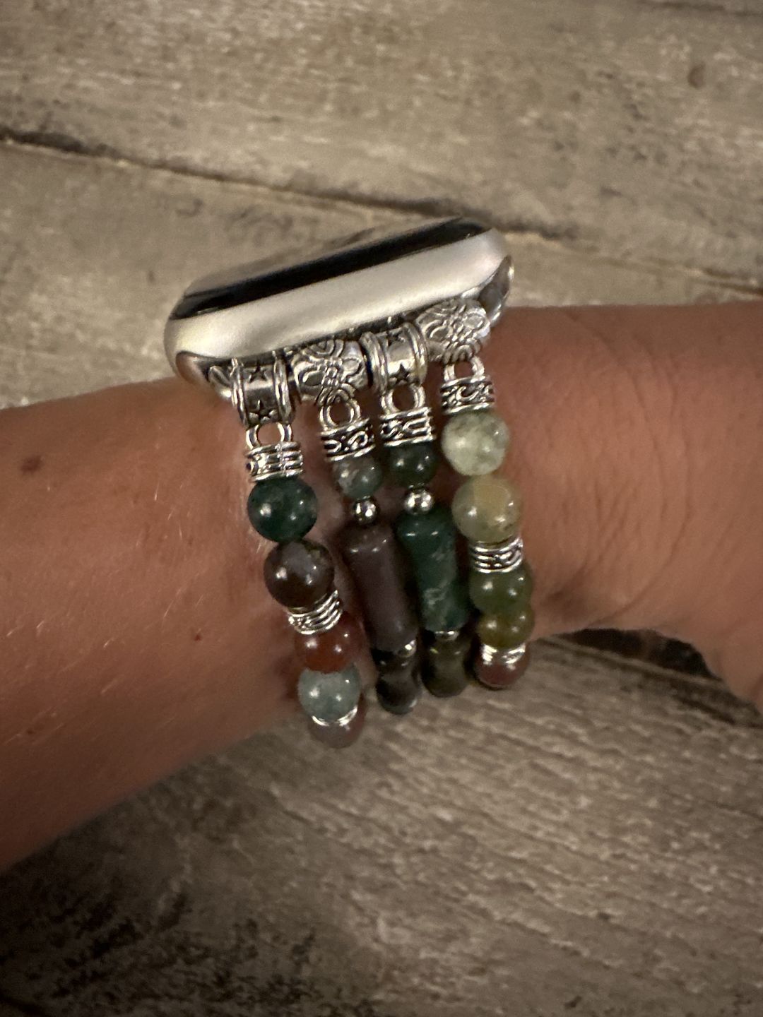 Customer photo review of Vintage Agate Stretch Apple Watch Strap
