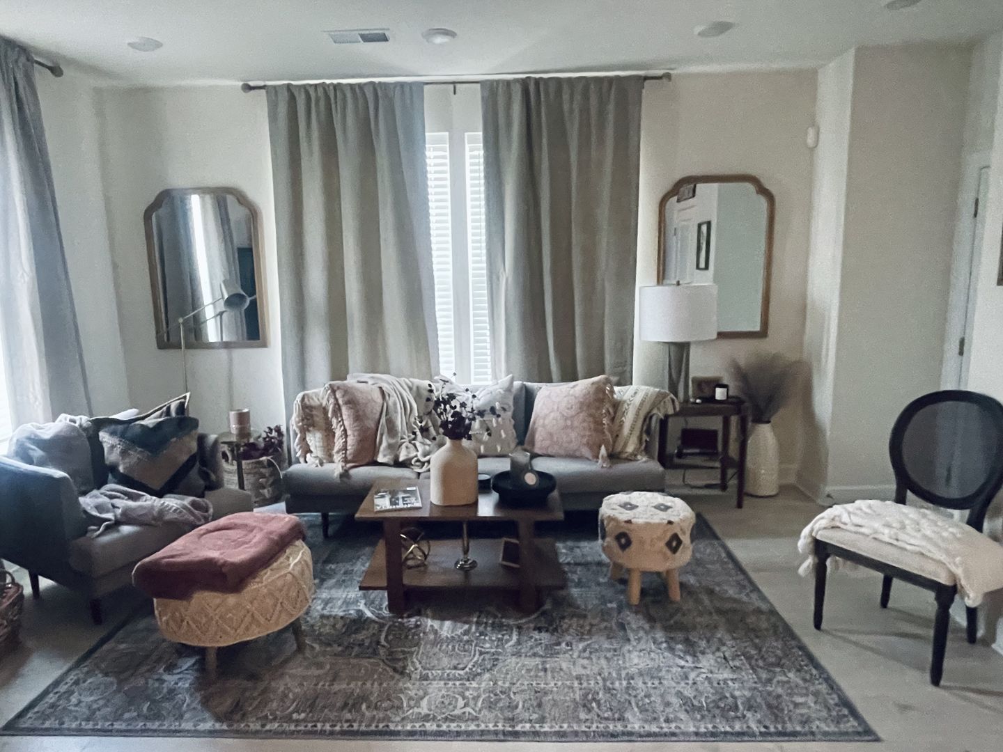 Customer photo review of Distressed Vintage Kendra Ash Area Rug