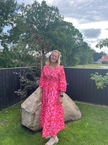 Customer photo review of Langärmliges Kleid mit Blumendruck