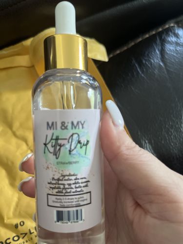 Customer photo review of Kitty Drip Strawberry