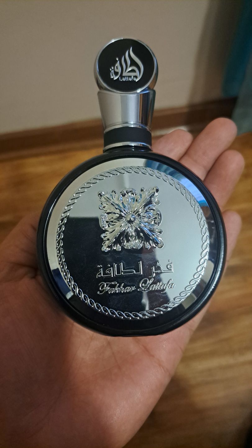 Customer photo review of Fakhar Homme 100ml Eau De Parfum