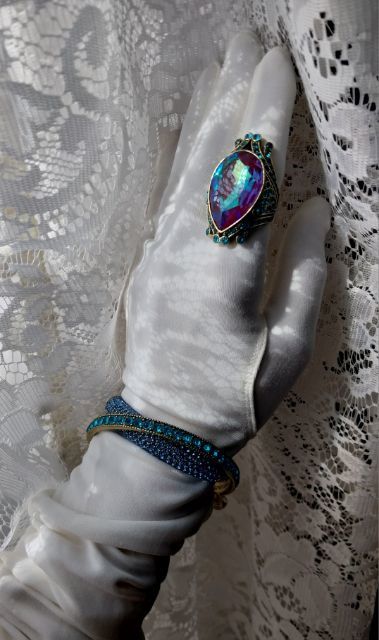 Customer photo review of HEIDI DAUS®"Make Some Waves" Crystal Statement Ring
