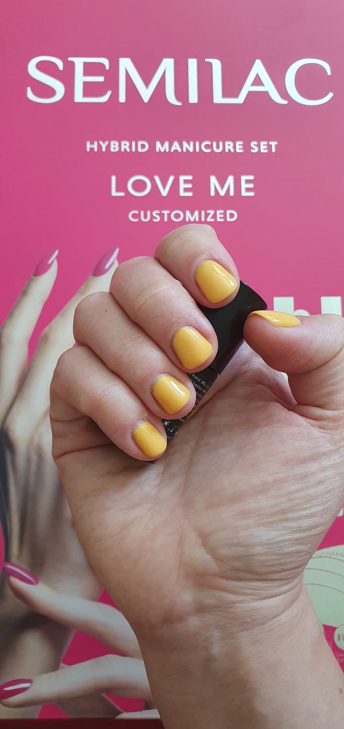 Customer photo review of Semilac UV Gel Polish Starter Set LOVE ME