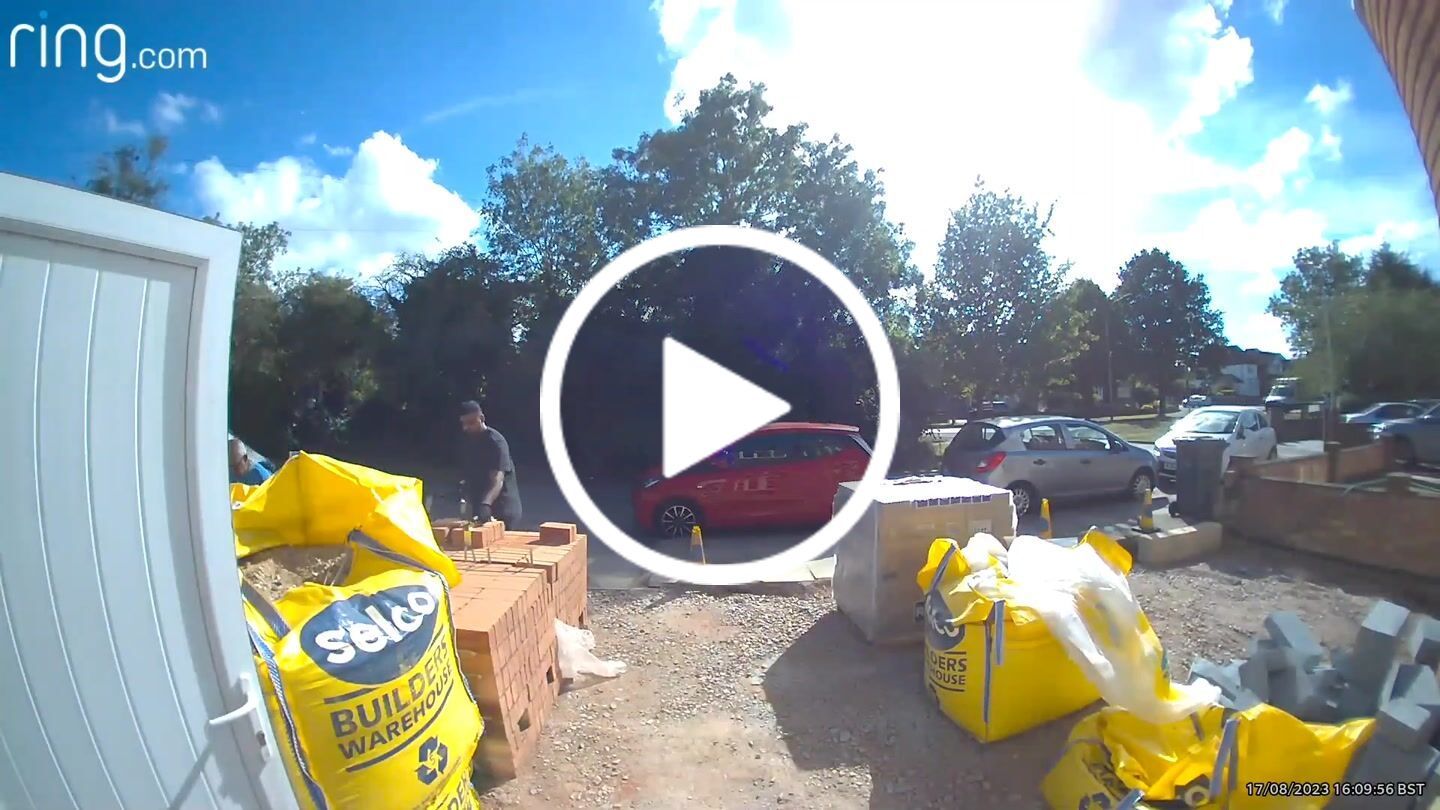 Customer video review of Brick Tongs / Block Grab