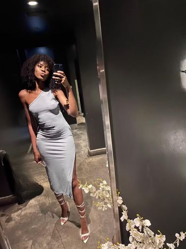 Customer photo review of Afro Curly Wear & Go Glueless Wigs With Natural Hairline Dome Cap Lace Closure Wigs