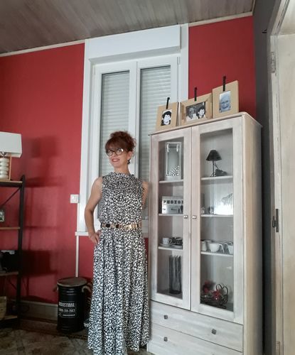 Customer photo review of Sukienka bez rękawów w modny print z paskiem