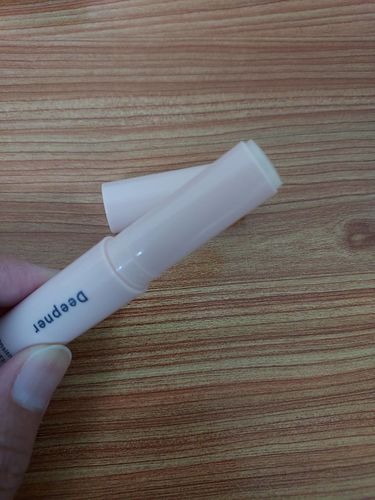 Customer photo review of 近江兄弟社深層高保濕UV唇膏2.3g