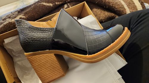 Reseña con foto de un cliente sobre Botines Graziella Negro