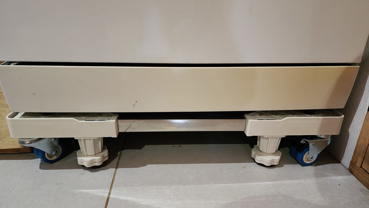 Customer photo review of Base Ajustable Premium Rectangular para Electrodomésticos