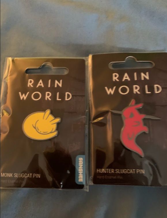 Customer photo review of Rain World - Slugcat Monk Pin