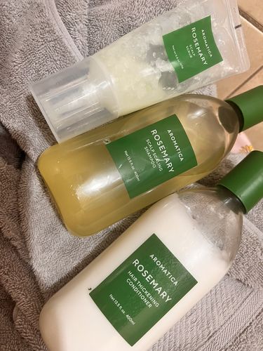 Customer photo review of Rosemary Scalp Scaling Shampoo