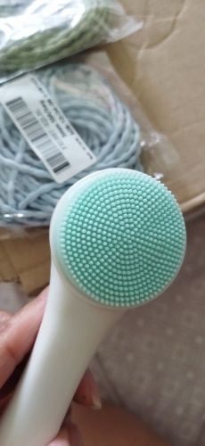 Customer photo review of Brosse Nettoyante Visage Double Face