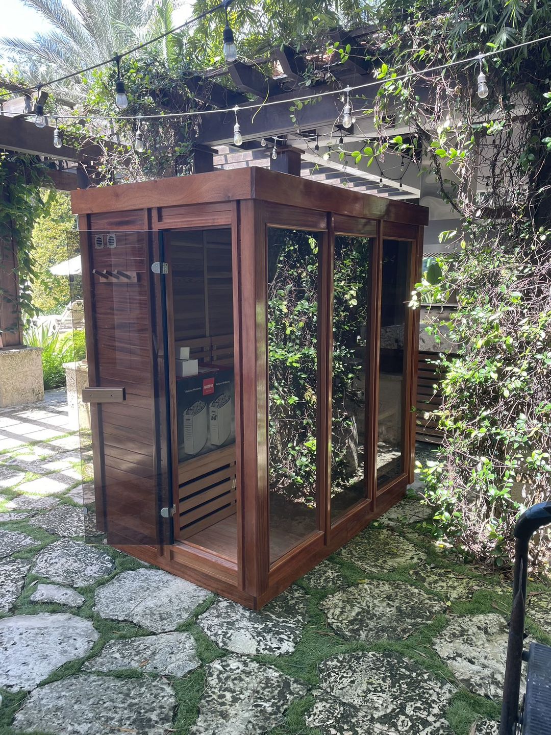 Customer photo review of SAUNASNET Modern Outdoor Box Sauna