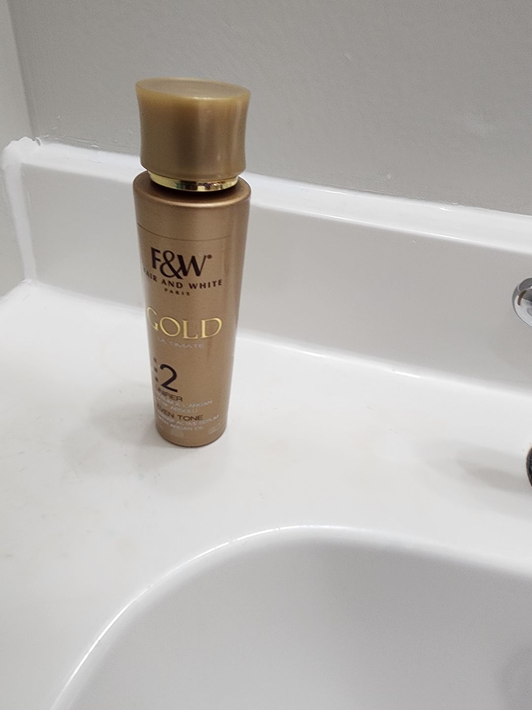 Customer photo review of Fair and White 2: Gold Intense Argan Oil Active Serum 30 ml / 1fl.oz