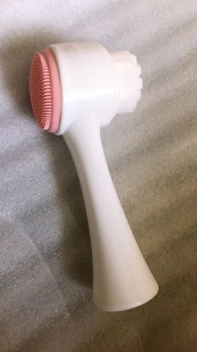 Customer photo review of Brosse Nettoyante Visage Double Face
