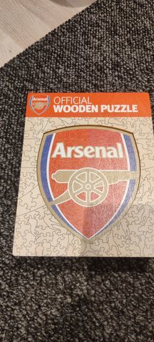 Customer photo review of Arsenal FC® Crest - Official Wooden Puzzle