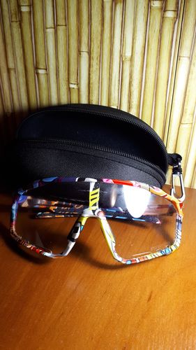 Customer photo review of Kapvoe X76 Photochromic Sports Glasses