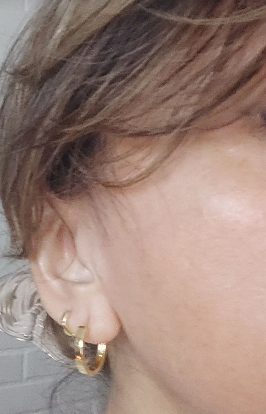Customer photo review of ARGOLLAS ALI WHITE BAÑADAS EN ORO