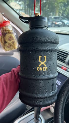 Customer photo review of 2.2L Oversized Bottle with Flip Cap