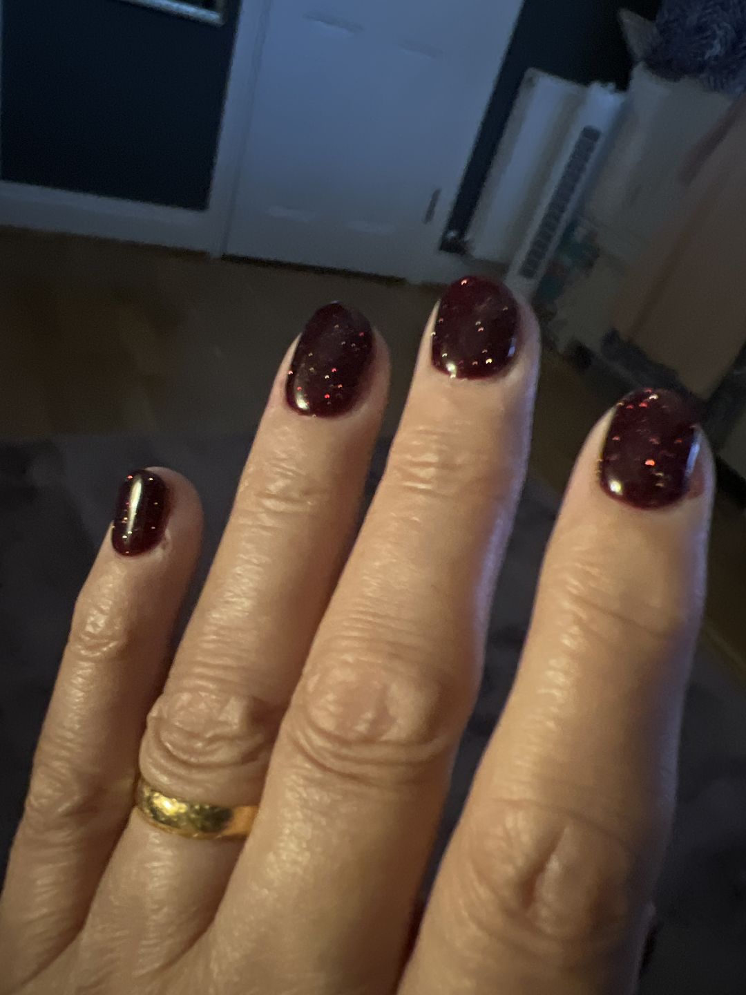 Customer photo review of Semilac 393 Sparkling Black Cherry UV Gel Polish 7ml