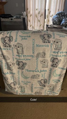 Customer photo review of Free Shipping✈️Personalized Custom Elephant Stars Baby Blanket
