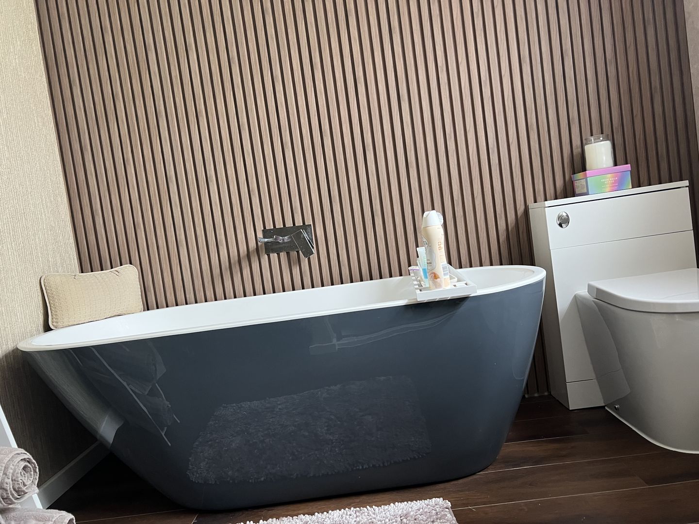 Customer photo review of SlatWall Waterproof Walnut