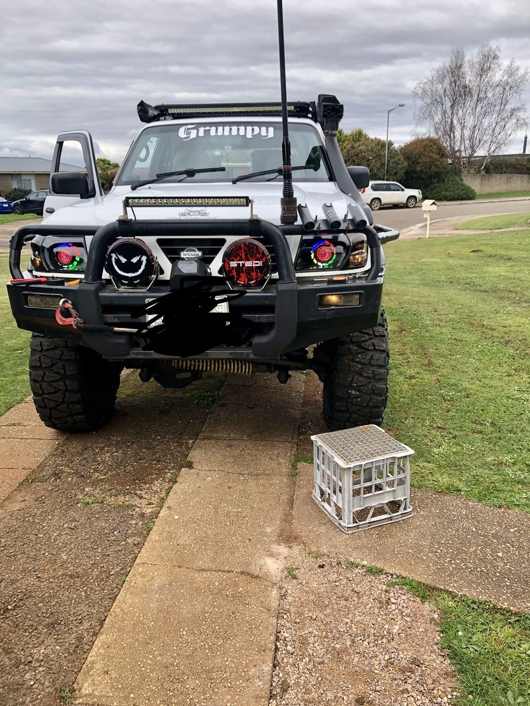 Customer photo review of Nissan Patrol Gu S1-3 Projector/Custom Headlights