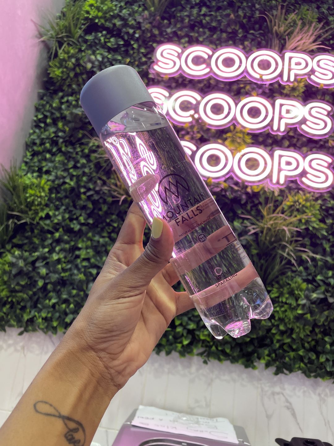 Customer photo review of 500ml Sparkling Mineral Water- ZEROPET Bottle (Pack of 24)
