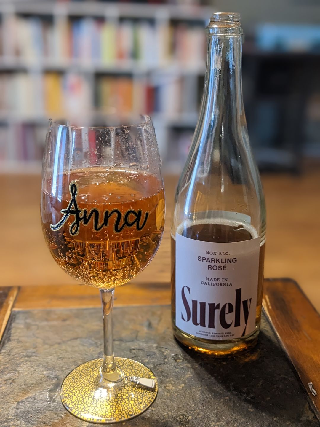 Customer photo review of Non-Alcoholic Sparkling Rosé