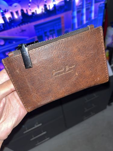 José Luis O. review of Cartera Cozumel Encino image 1 out of 1