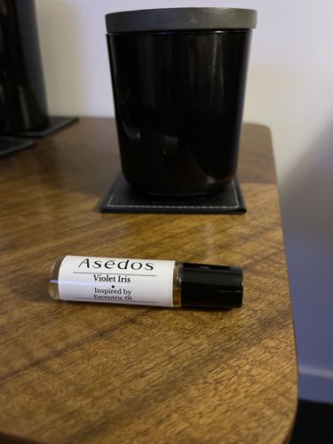 Customer photo review of VIOLET IRIS PERFUME OIL