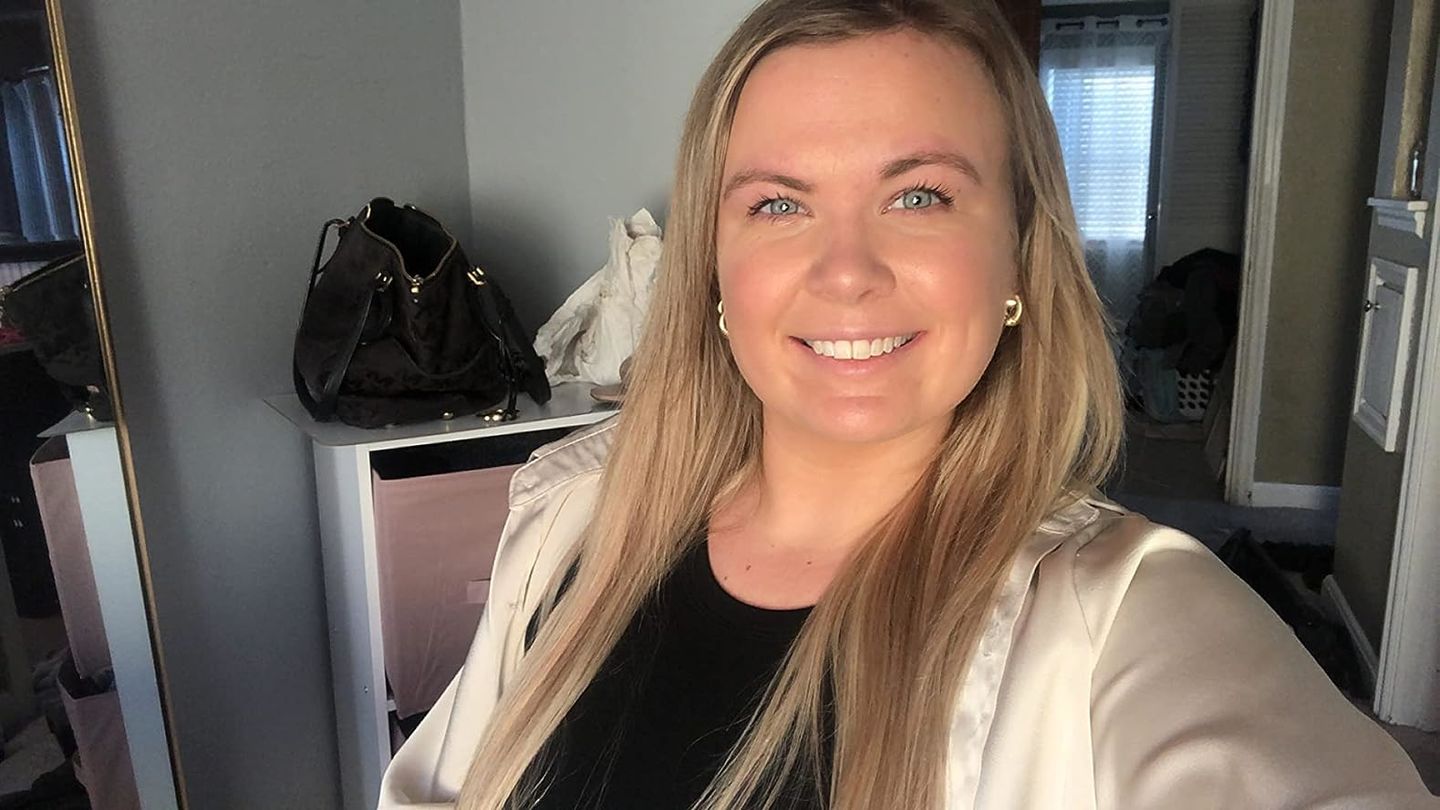Customer photo review of Genius Weft Virgin Hair Highlight Blonde With Bleach Blonde #18/613