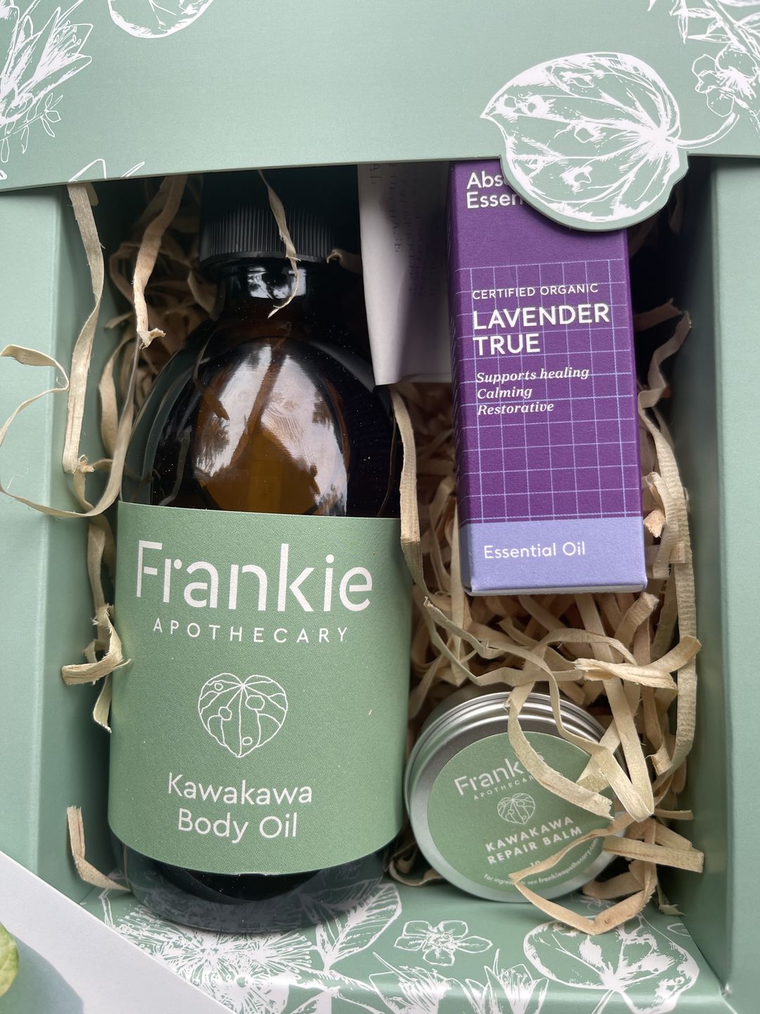 Customer photo review of Kawakawa Body Oil