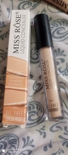 Customer photo review of MISS ROSE Full Coverage Concealer