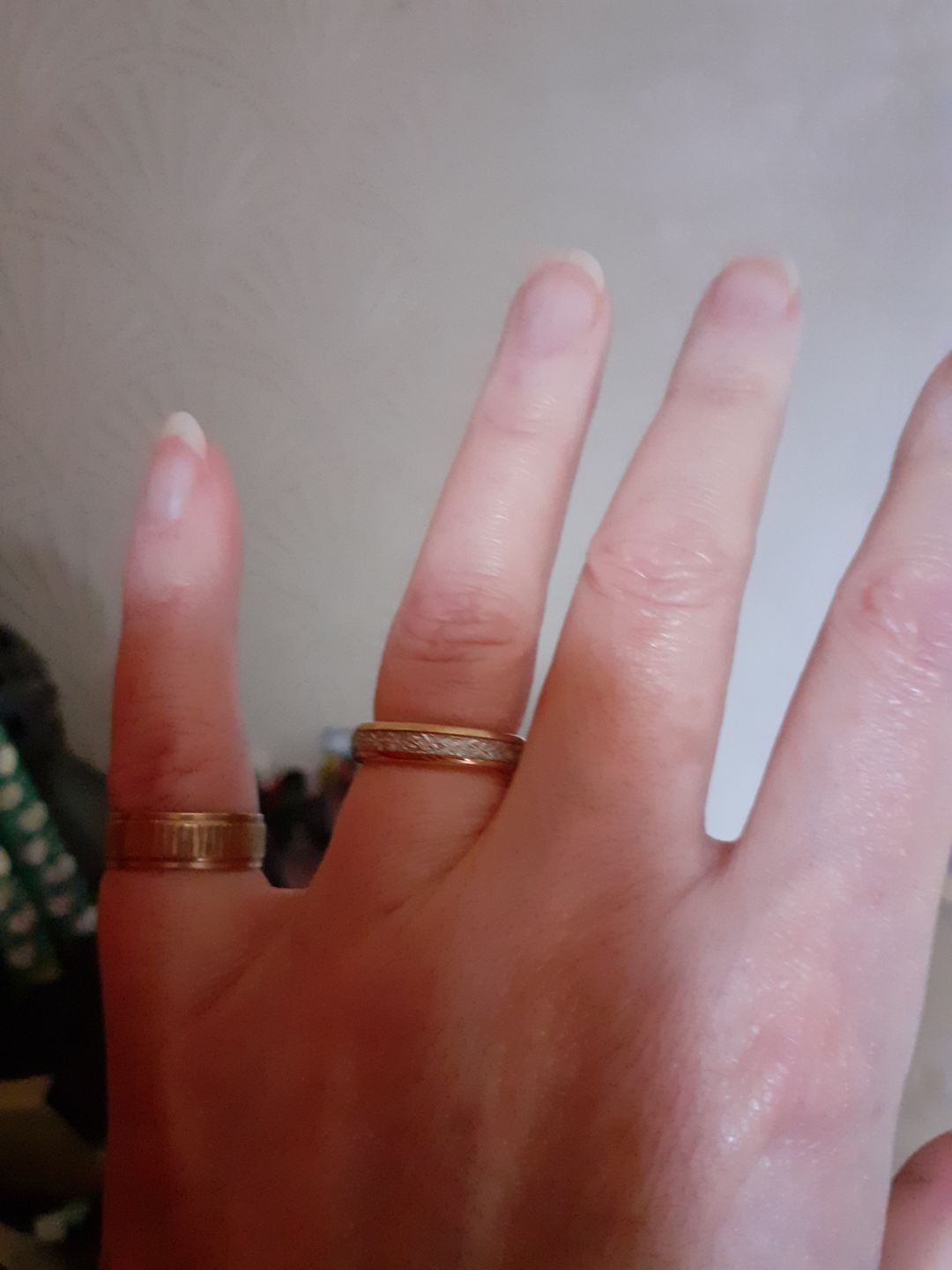 Customer photo review of The Golden Steel 4mm Wonder Ring