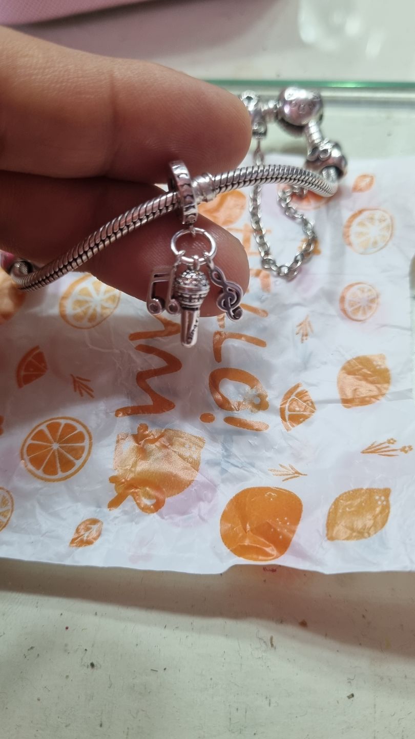 Customer photo review of Charm Cantante