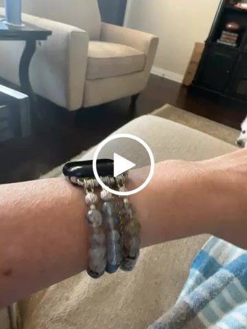 Customer video review of Labradorite Crystal Stretch Apple Watch Strap