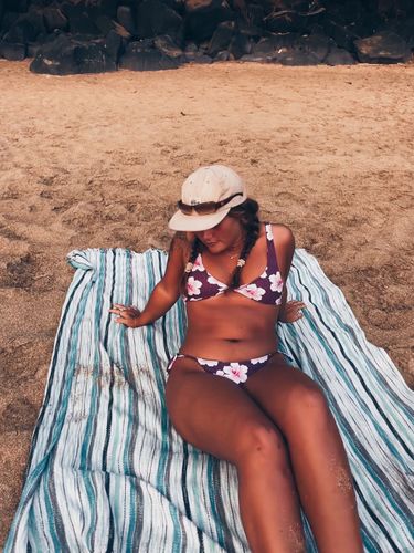 Customer photo review of South Top - Lani