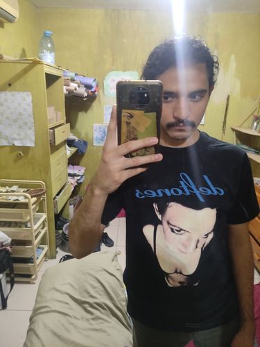 Customer photo review of Playera Deftones Around The Fur