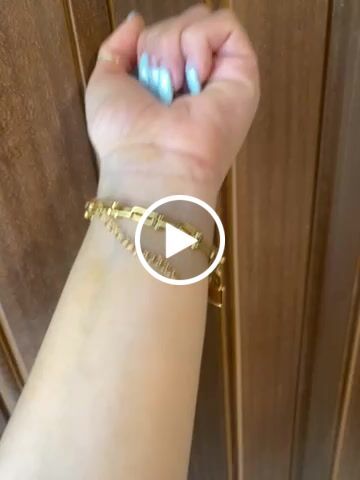 Customer video review of Pulsera Sabina