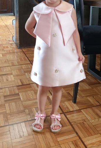 Customer photo review of Girl Formal Dresses Baby Girl Sleeveless Doll Collar Birthday Party Princess Dress