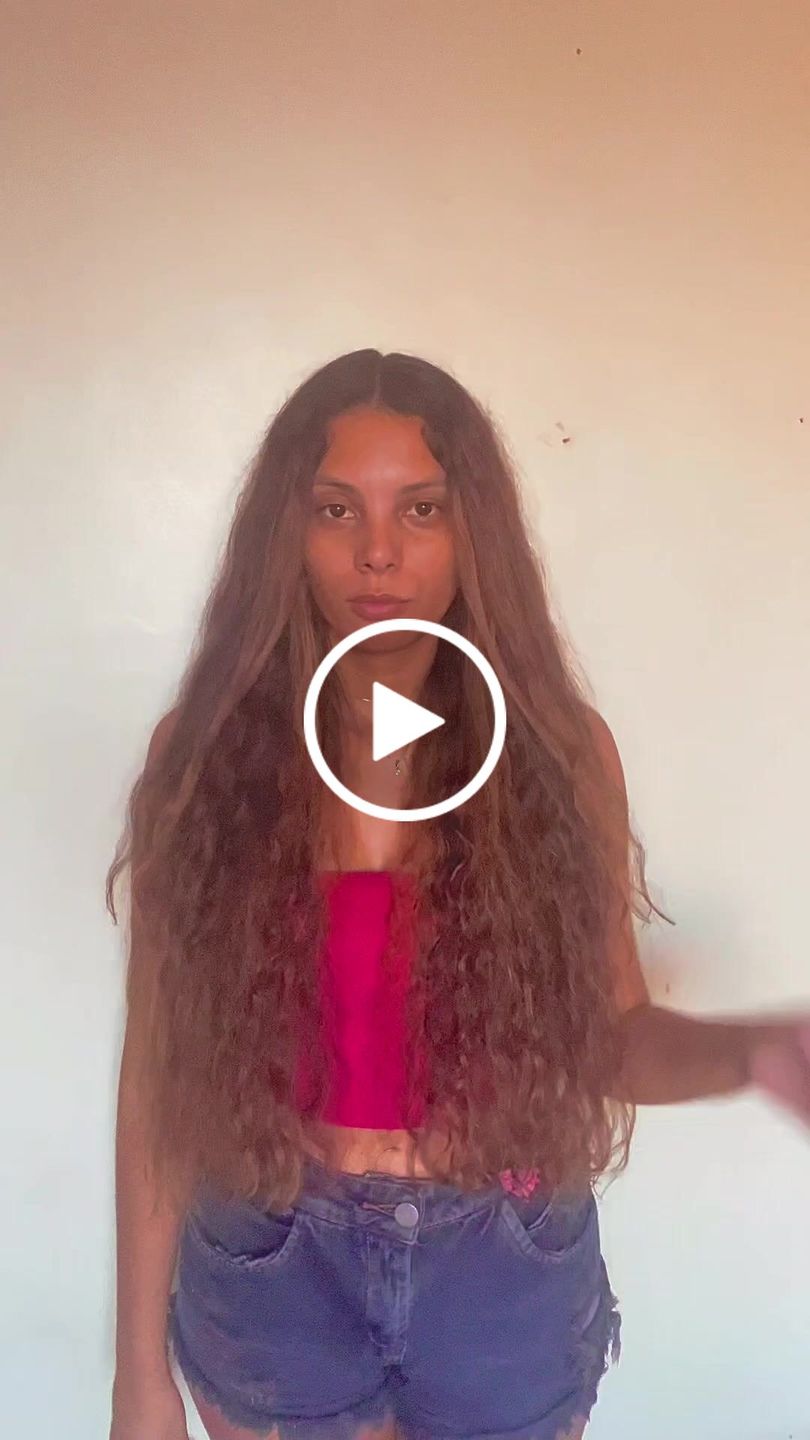 Customer video review of SLEEK PLUS | Escova Alisadora + Clip Finalizador