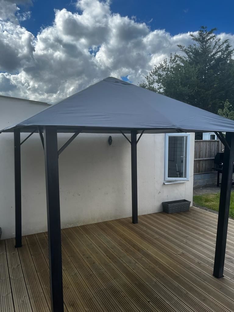 Customer photo review of Glendale Highfield Gazebo Canopy