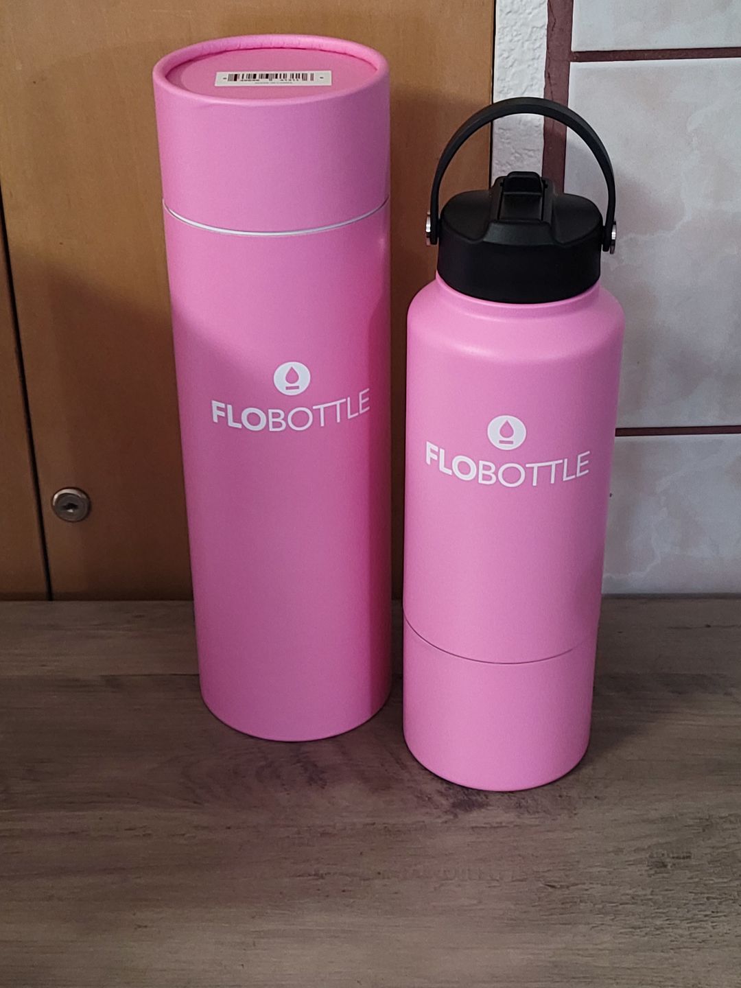 Customer photo review of Blissful Pink - 28oz / 10oz Storage w/ Straw and Lid