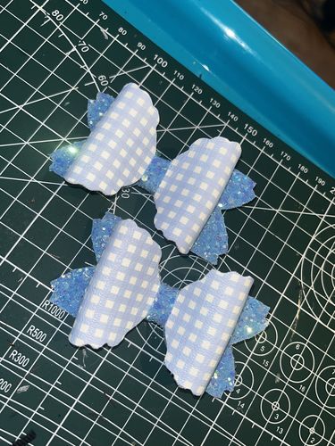 Danielle review of Classic Gingham Premium Faux Leather Fabric Sheets image 1 out of 1